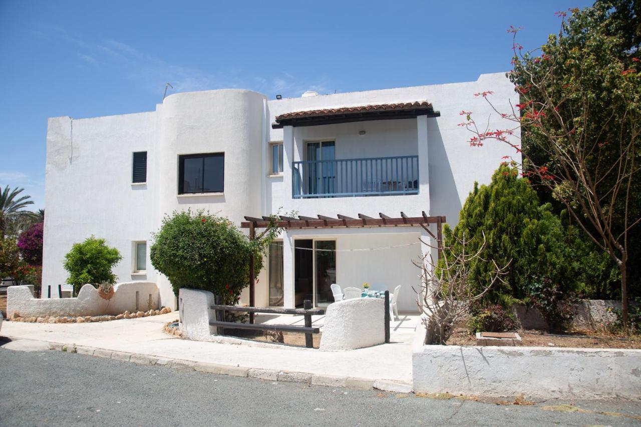 Always Welcome! Near Beach, Cml Swimming Pool Paphos Luaran gambar